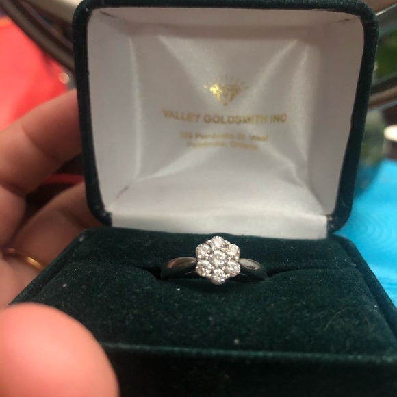 70.ct diamond ring - Picture 5 of 6